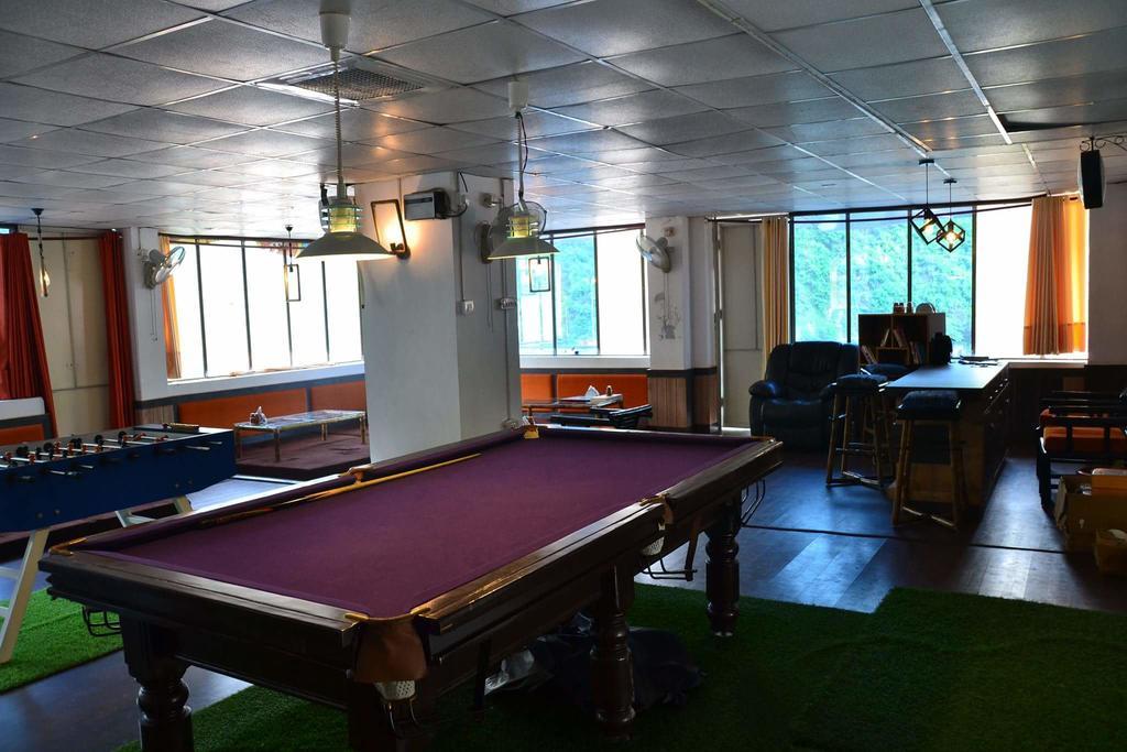 Akash Continental Hotel Rishikesh Ngoại thất bức ảnh
